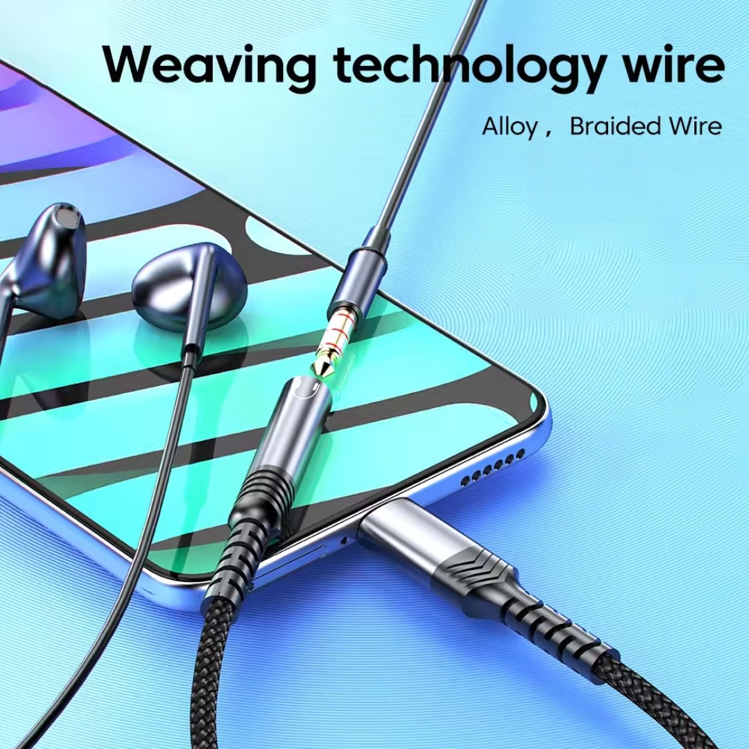 USB-C audio adapter (2)