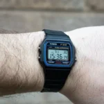 classic-retro-wristwatch-sellertree-uk-in-Hand