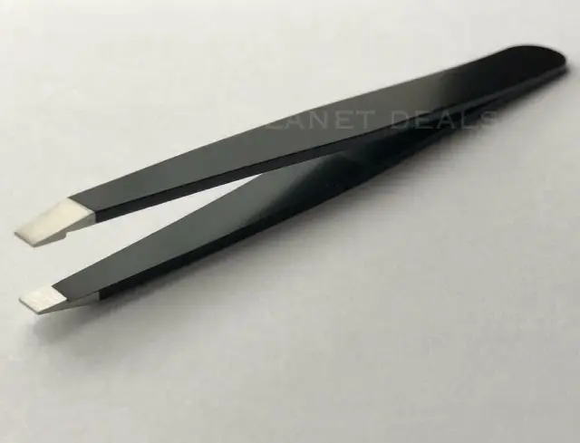 Black eyebrow shaping tool UK