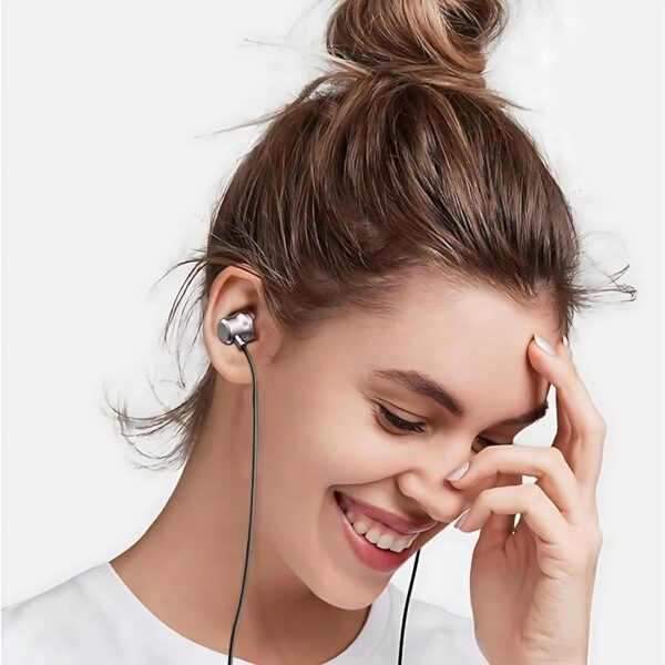 wired earphones with deep bass (5)